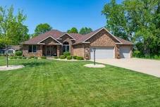 Open House: 12-1pm CDT at W5926 Strawflower Dr, Appleton, WI 54915