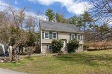Open House for 18 Stone Post Circle Raymond NH 03077