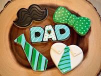 MAKE DAD PERSONALIZED COOKIES WITH BROODY HEN