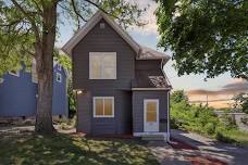 Open House: 12:00 PM - 2:00 PM at 18 S Wisconsin St