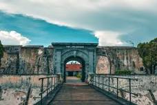 Private Guided Romantic Tour of Bengkulu: Experience Sumatran Hospitality and History