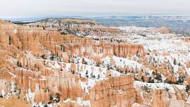 Road-trip to wintery Bryce and Zion NPs, scenic Escalante area, w/moder.hike