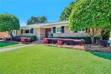 Open House: 2-4pm CDT at 2804 N Rosswood Dr, Mobile, AL 36606